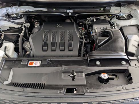 Used 2025 Mitsubishi Eclipse Cross AWD image 30