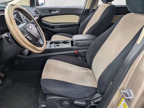 Used 2021 Ford Edge SE image 14