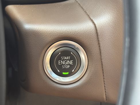 Used 2022 Chevrolet Suburban High Country AWD/4WD image 66