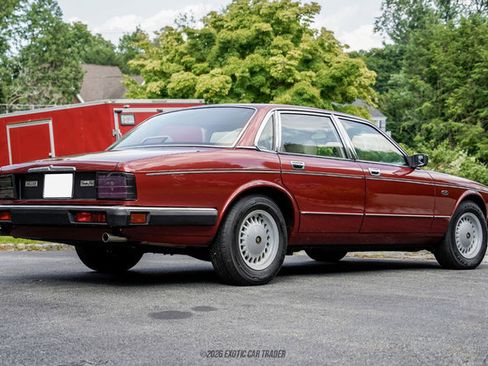 Used 1988 Jaguar XJ Vanden Plas RWD image 8