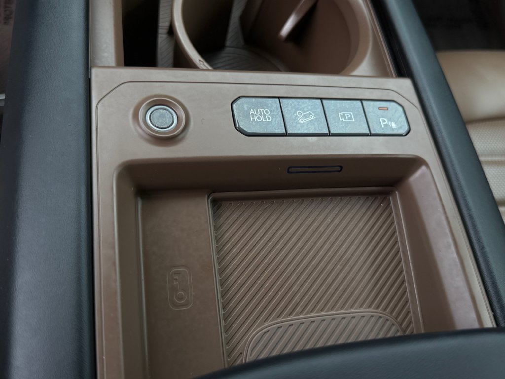 Certified 2024 Kia EV9 Land AWD/4WD image 33