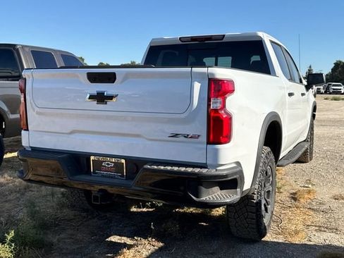 Used 2026 Chevrolet Silverado 1500 ZR2 AWD/4WD image 5