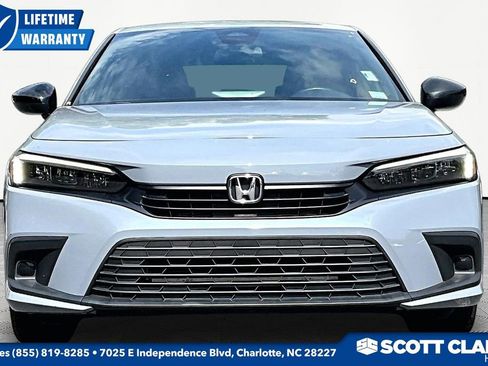 Used 2024 Honda Civic Sport image 2