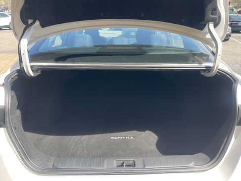 Used 2023 Nissan Sentra SV image 16