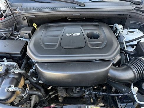 Used 2018 Jeep Grand Cherokee Laredo image 29