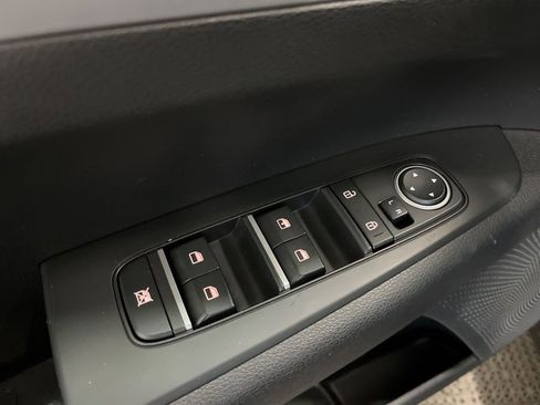 Used 2023 Kia Forte LXS w/ LXS Technology Package FWD image 4