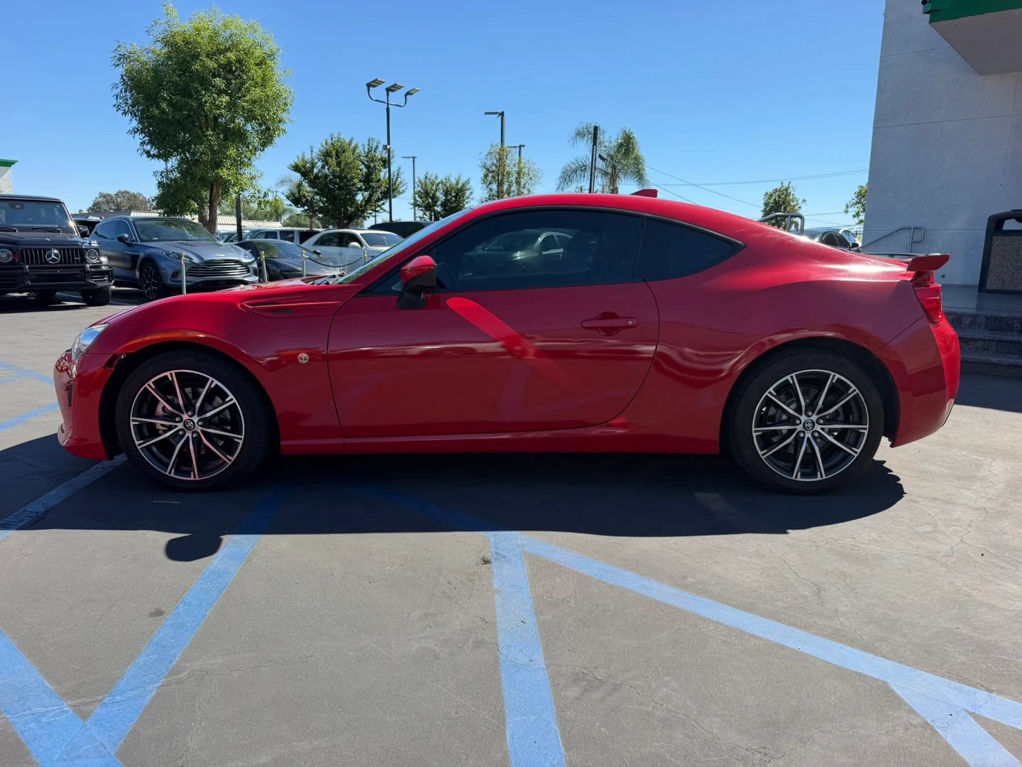 Used 2018 Toyota 86 RWD image 6