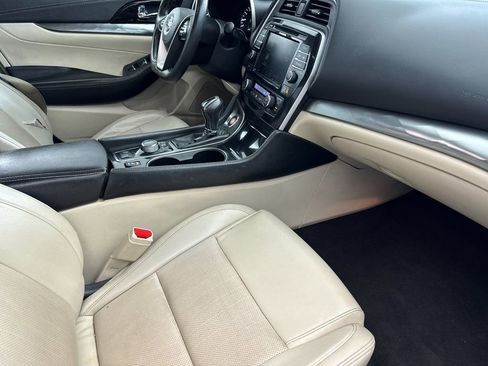Used 2020 Nissan Maxima 3.5 SV w/ Floor Mat Group image 14