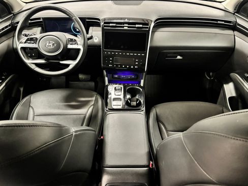 Certified 2022 Hyundai Tucson Limited FWD image 11