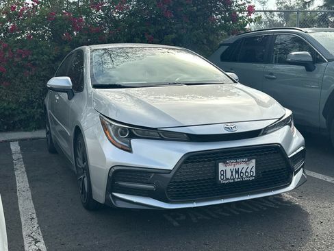 Used 2020 Toyota Corolla SE w/ Body Protection Package FWD image 2