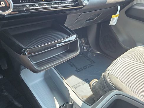 New 2027 Chevrolet Bolt LT w/ Comfort Package FWD image 30