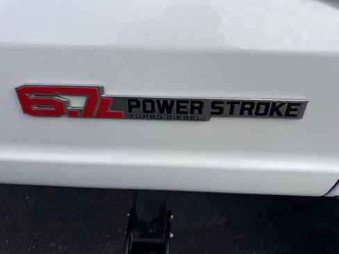 Used 2024 Ford F350 Lariat w/ Lariat Ultimate Package image 40