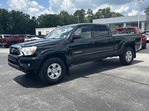 Used 2013 Toyota Tacoma 4x4 Double Cab w/ SR5 Pkg image 4