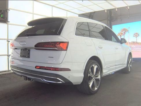 Used 2021 Audi Q7 3.0T Premium Plus w/ Executive Package image 2