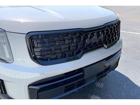 Used 2025 Kia Telluride EX X-Line AWD/4WD image 31