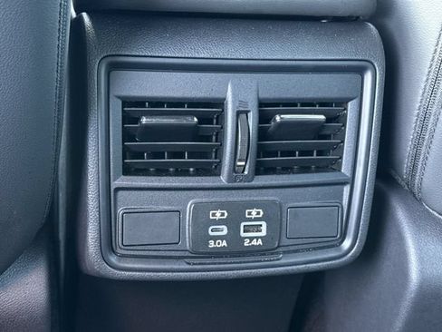 Used 2026 Subaru Forester Premium AWD/4WD image 11