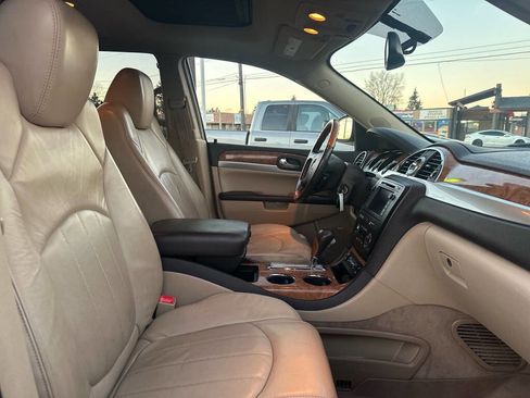 Used 2009 Buick Enclave CXL w/ Entertainment Package #3 image 28