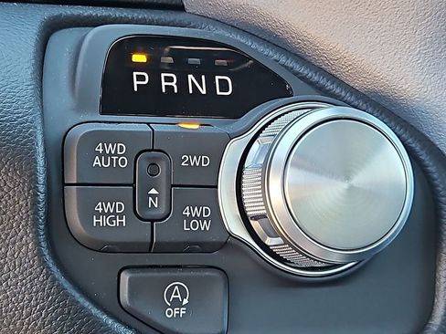 New 2026 RAM 1500 Laramie AWD/4WD image 20