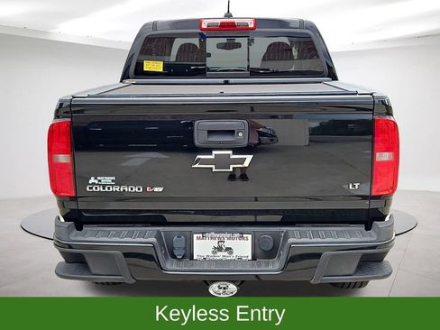 Used 2017 Chevrolet Colorado LT w/ LT Convenience Package RWD image 6