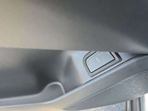 New 2026 Chevrolet Equinox ACTIV FWD image 23