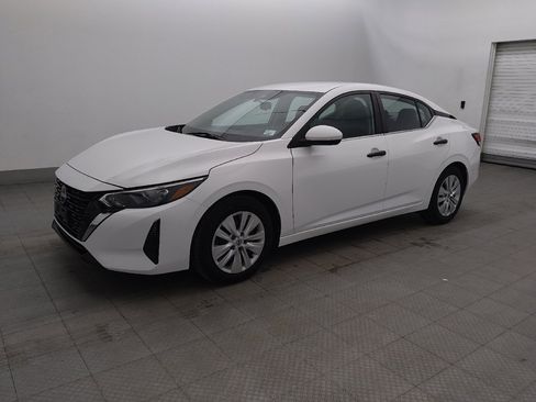 Used 2024 Nissan Sentra S FWD image 2