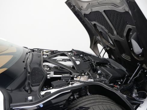 Used 2022 Aston Martin DBS Superleggera Volante RWD image 48