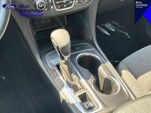 Used 2024 Chevrolet Equinox LT FWD image 12
