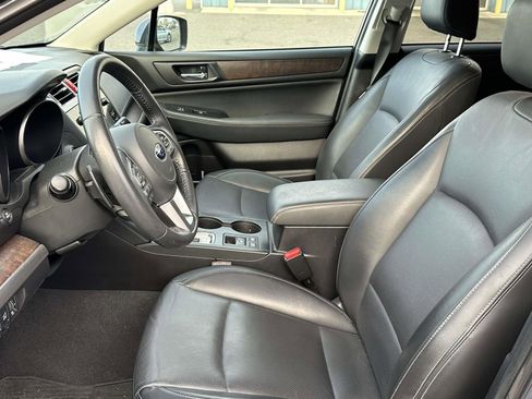 Used 2017 Subaru Outback 3.6R Limited image 8