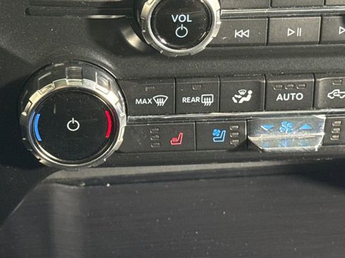 Used 2022 Ford F150 Lariat AWD/4WD image 37