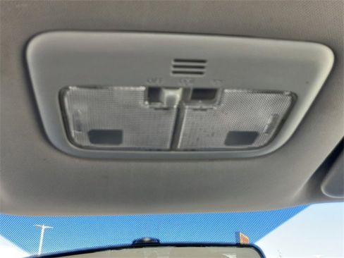 Used 2014 Toyota Corolla L image 19