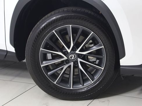 Used 2024 Lexus NX 250 FWD image 16