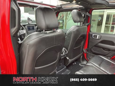 Used 2021 Jeep Wrangler Unlimited Sahara image 16