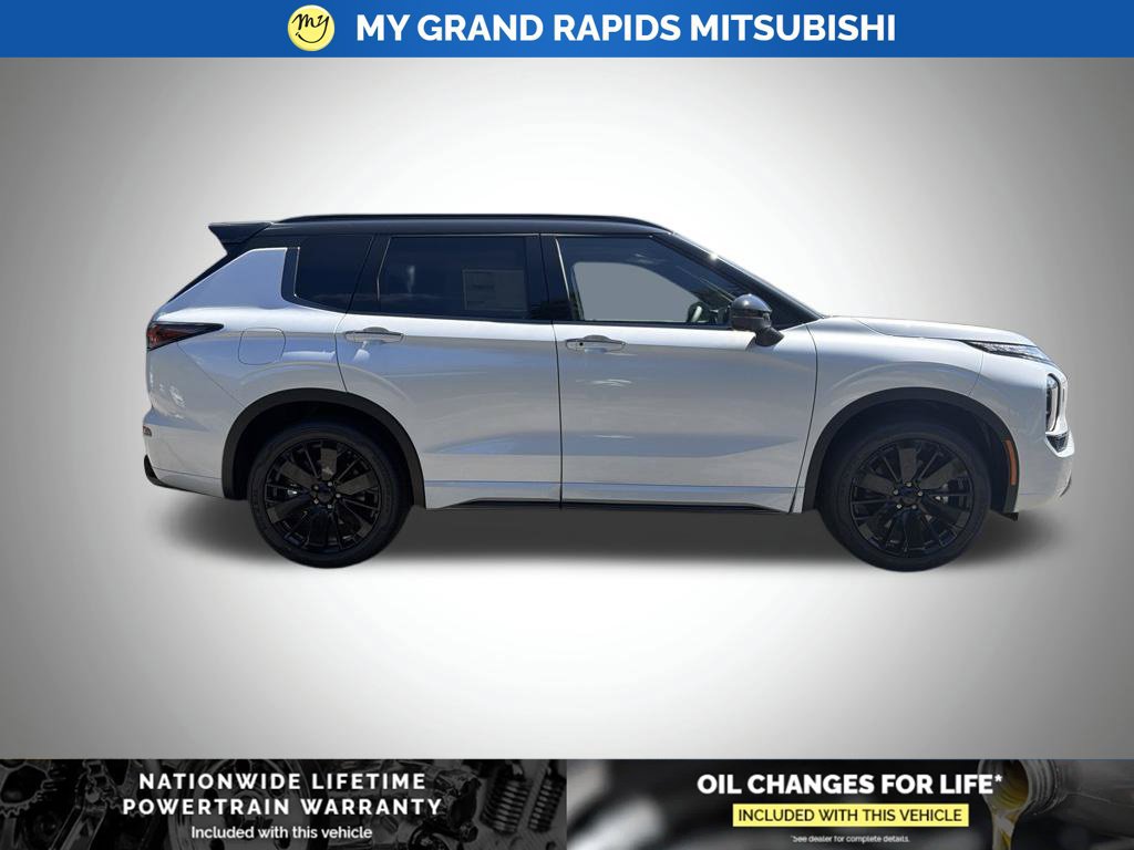 New 2026 Mitsubishi Outlander SEL Black Edition AWD/4WD image 2