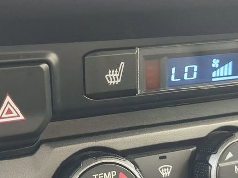 Certified 2022 Toyota Tacoma TRD Off-Road w/ TRD Premium Off Road Package image 24