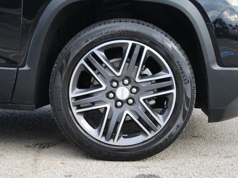 Used 2017 GMC Acadia SLT image 41