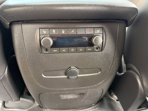 Used 2013 Chevrolet Tahoe LT w/ Luxury Package image 16