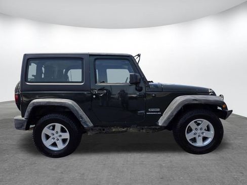 Used 2011 Jeep Wrangler Sport w/ Black Appearance Group AWD/4WD image 3