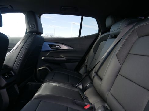 New 2026 Chevrolet Equinox EV LT image 5