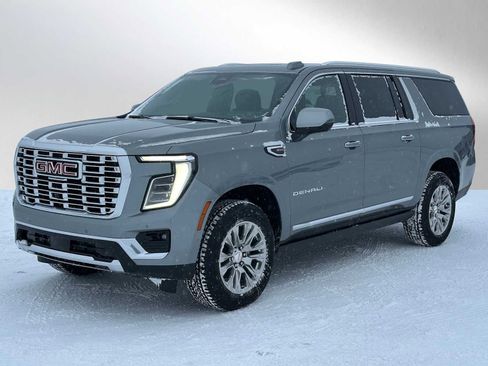 New 2026 GMC Yukon XL Denali w/ Sun & Power Step Package AWD/4WD image 7