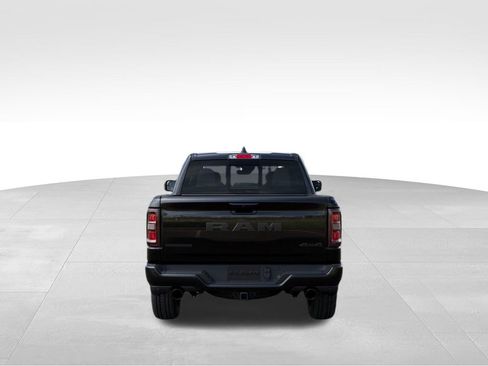 New 2026 RAM 1500 4x4 Crew Cab image 7