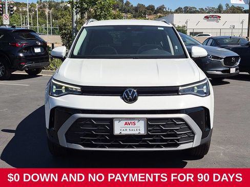 Used 2025 Volkswagen Taos SE AWD/4WD image 2