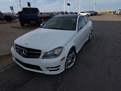 Used 2014 Mercedes-Benz C 250 Coupe image 1