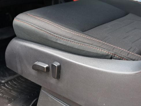 Used 2023 Nissan Frontier Pro-X w/ Pro Convenience Package RWD image 29