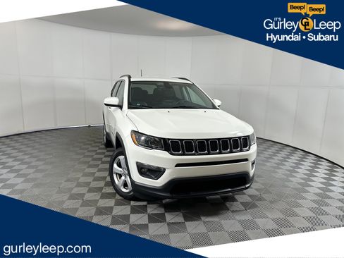 Used 2018 Jeep Compass Latitude w/ Popular Equipment Group image 1