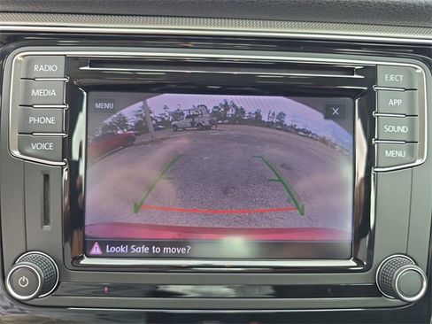 Used 2019 Volkswagen Passat 2.0T Wolfsburg w/ Wheels & Sunroof Package image 19