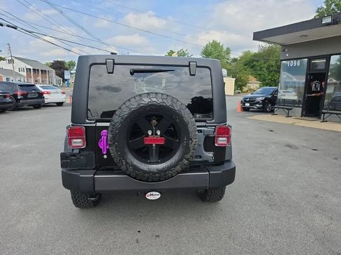 Used 2017 Jeep Wrangler Unlimited Sport AWD/4WD image 6