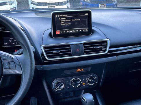 Used 2016 MAZDA MAZDA3 i Sport w/ Preferred Equipment Package image 6