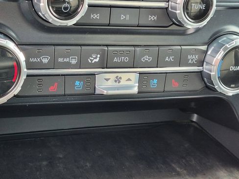 Used 2022 Ford F150 Lariat AWD/4WD image 18