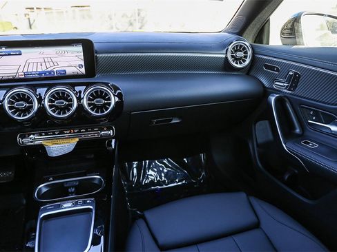 New 2025 Mercedes-Benz CLA 250 4MATIC image 17