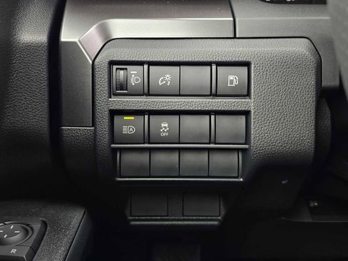 Certified 2025 Toyota 4Runner SR5 image 28